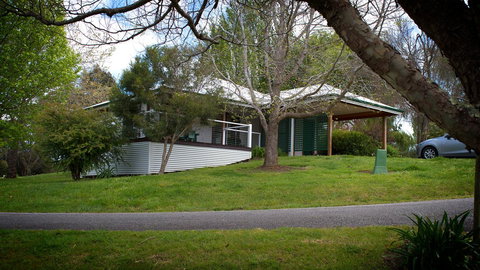 Karri Mia Chalets And Studios - Accommodation NT 24