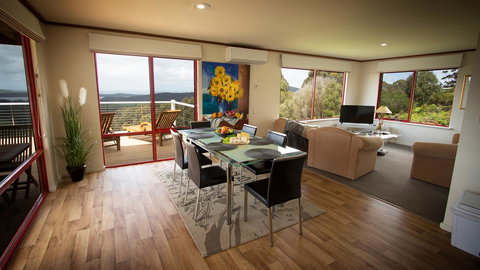 Karri Mia Chalets And Studios - Accommodation NT 36