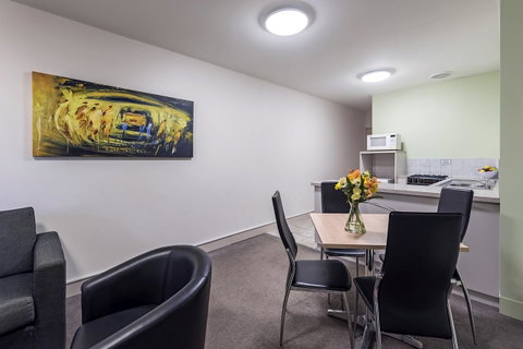 Comfort Inn & Suites Goodearth Perth - Accommodation NT 8