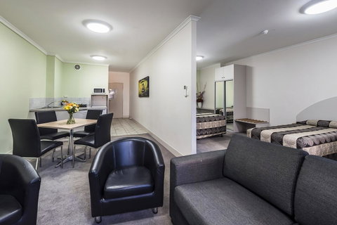 Comfort Inn & Suites Goodearth Perth - Accommodation NT 7
