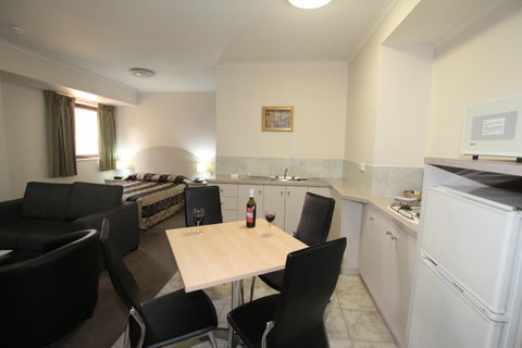 Comfort Inn & Suites Goodearth Perth - Accommodation NT 24