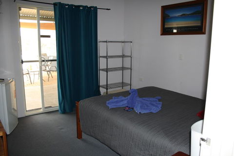 The Heights Bed & Breakfast - NT Tourism 10