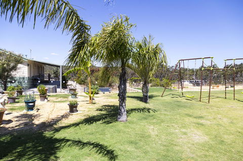 The Heights Bed & Breakfast - NT Tourism 14