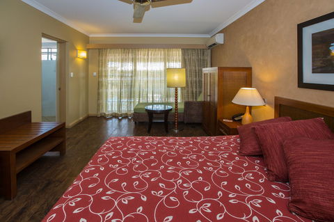 The Continental Hotel - NT Tourism 32