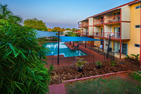 The Continental Hotel - NT Tourism 25