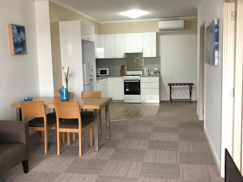Morisset Serviced Apartments - Accommodation NT 30