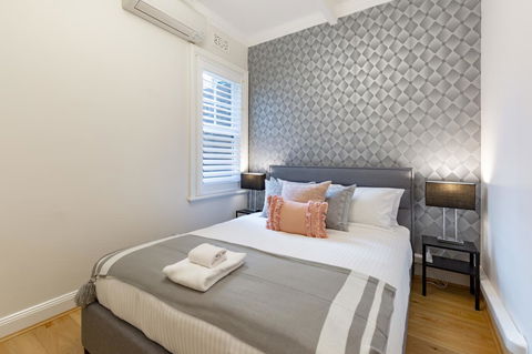 Heritage Townhouse Near Harbour Bridge - Accommodation NT 19