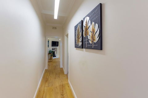Heritage Townhouse Near Harbour Bridge - Accommodation NT 12