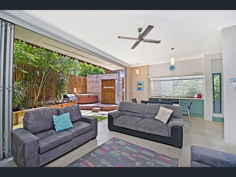 Crescent Head Spa Villa - Accommodation NT 13