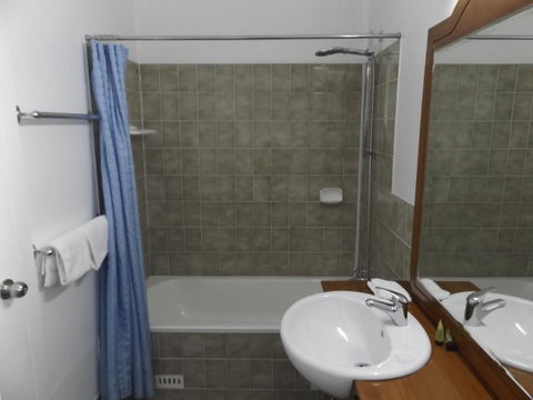 Ben Chifley Motor Inn - Accommodation NT 11