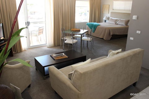 Mollymook Cove Apartments - Accommodation NT 19
