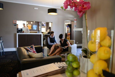 Crossroads Hotel - Accommodation NT 36