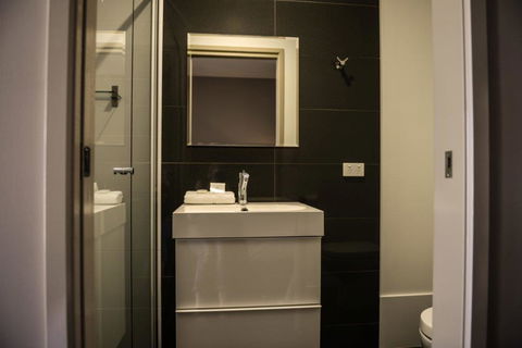 Crossroads Hotel - Accommodation NT 22