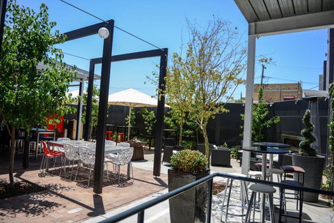 Crossroads Hotel - Accommodation NT 32