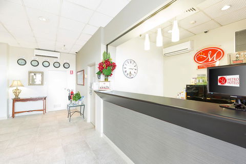 Metro Hotel Miranda - Accommodation NT 27