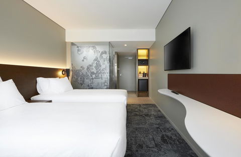 Holiday Inn Express Sydney Airport, An IHG Hotel - Accommodation NT 7