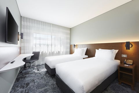 Holiday Inn Express Sydney Airport, An IHG Hotel - Accommodation NT 5