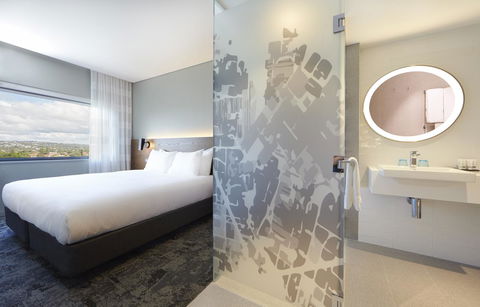 Holiday Inn Express Sydney Airport, An IHG Hotel - Accommodation NT 8