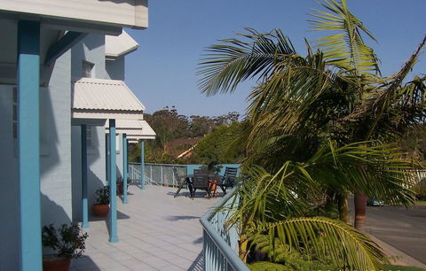Breakers Apartments - Accommodation NT 14
