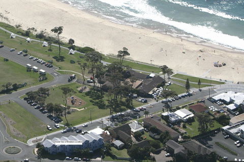 Breakers Apartments - Accommodation NT 17