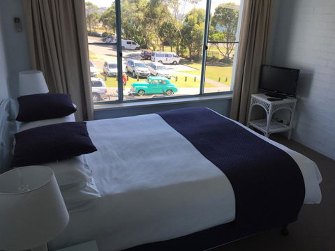 Breakers Apartments - Accommodation NT 1