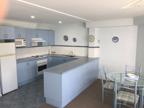 Breakers Apartments - Accommodation NT 8