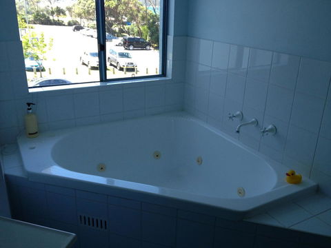 Breakers Apartments - Accommodation NT 2