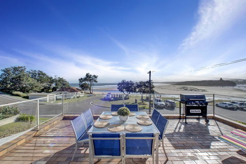 The Rotunda, Gerroa - NT Tourism 0