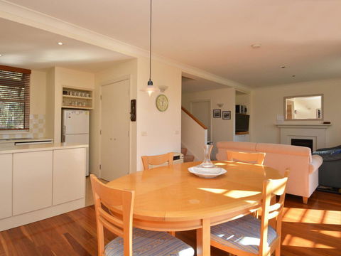 Villa 2br Prosecco Villa Located Within Cypress Lakes Resort - Accommodation NT 6