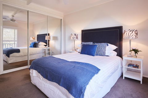 Bright And Spacious Family Home With Leafy Deck - Accommodation NT 5