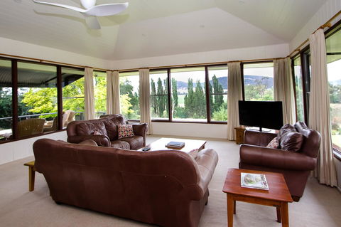 Stay In Mudgee The Grove, The Church, And Premium Private Homestead - Accommodation NT 0