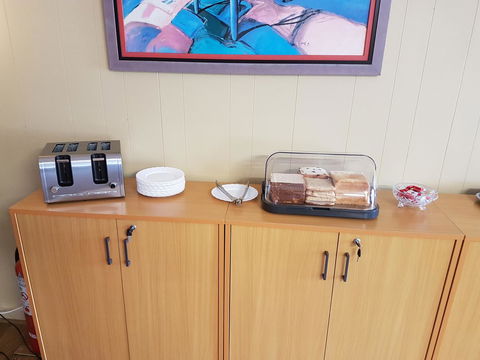 Best Western Kennedy Drive Airport Motel - Accommodation NT 36