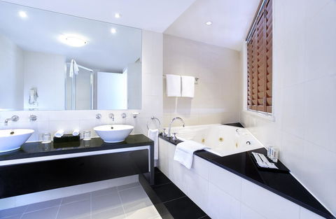 Crowne Plaza Sydney Coogee Beach, An IHG Hotel - Accommodation NT 22