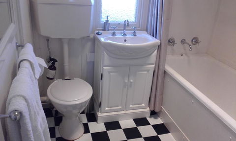182 Anson Street - Accommodation NT 5