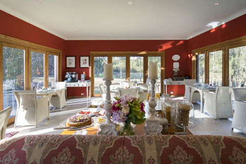 Thistle Hill Guesthouse - Walk To Many Wineries And Restaurants - Accommodation NT 21