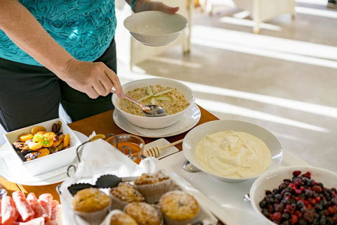 Thistle Hill Guesthouse - Walk To Many Wineries And Restaurants - Accommodation NT 11