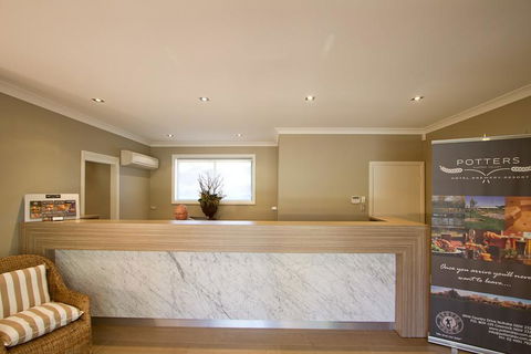Potters Apartments - Accommodation NT 32