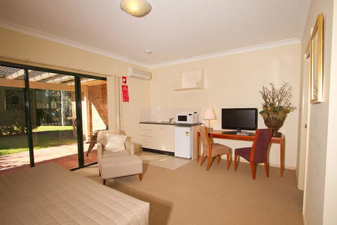 Potters Apartments - Accommodation NT 15