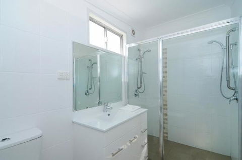 Huskisson Holiday Motel Cabins - Accommodation NT 31