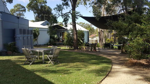 Huskisson Holiday Motel Cabins - Accommodation NT 35
