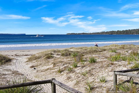 Huskisson Holiday Motel Cabins - Accommodation NT 15