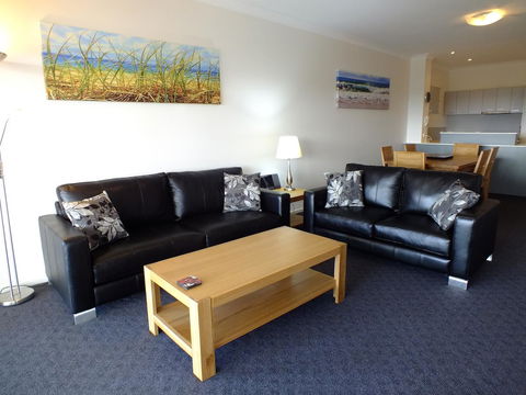 Pacific Marina Apartments - Accommodation NT 16