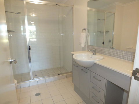 Pacific Marina Apartments - Accommodation NT 28