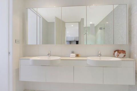 Lakefront 116 Kingston ACT - Accommodation NT 19