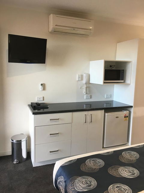 Pelican Motor Inn - Accommodation NT 8