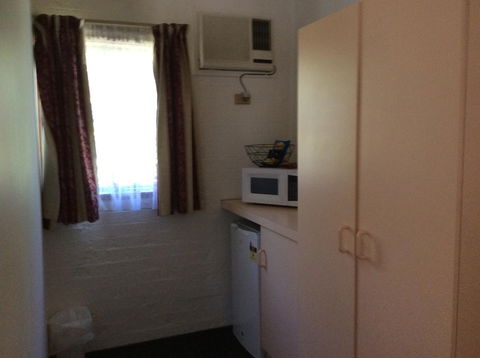 Bega Downs Motor Inn - Accommodation NT 1