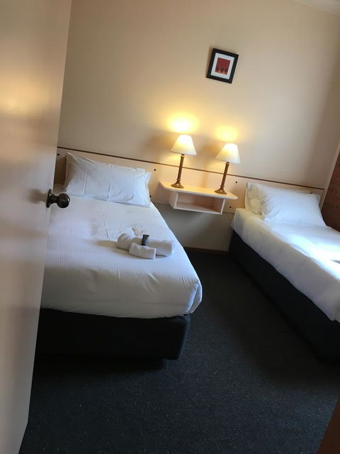Bega Downs Motor Inn - Accommodation NT 15