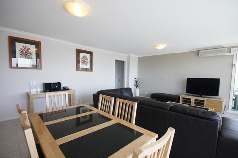Sails Apartments - Accommodation NT 21