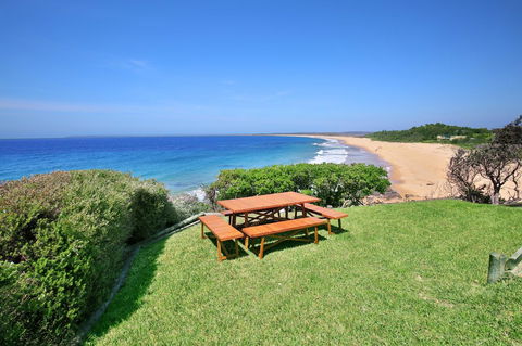 Neptune I Absolute Beachfront I Stunning Views - Accommodation NT 32