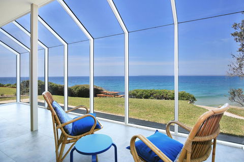 Neptune I Absolute Beachfront I Stunning Views - Accommodation NT 1